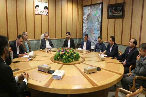 قدرداني استاندار قم از كاركنان روابط عمومي استانداري قم