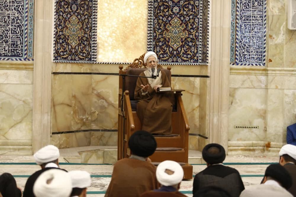 شکاف میان ملت و دولت به نظام آسیب می‌رساند